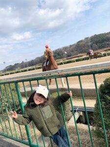 【佐賀】【子連れ】目の前で走る競走馬が迫力満点!!広い公園もある【佐賀競馬場】で大人も子供も楽しいこと間違いなし!!